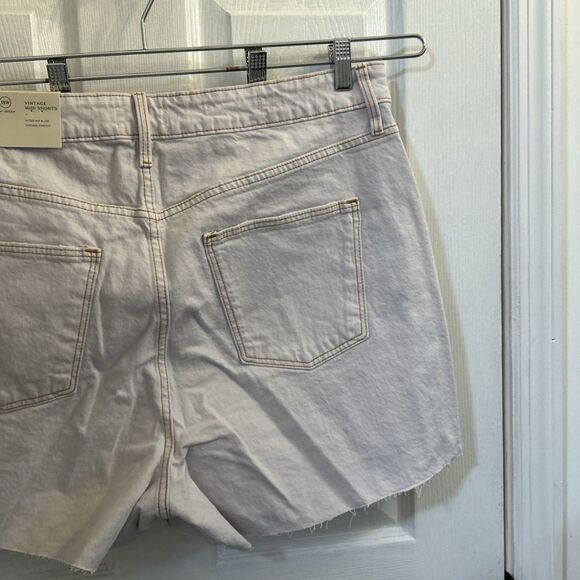 NWT Universal Thread High-Rise Vintage Midi Jean Shorts Cut Off Raw Hem Size 18W - Picture 9 of 16